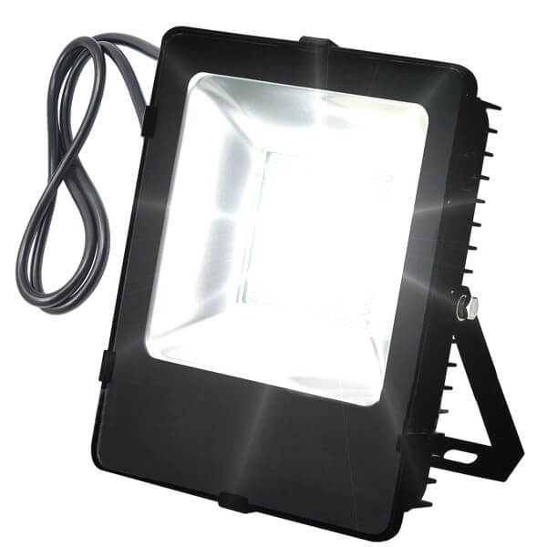 naświetlacz-lampa-LED-SMD-LLS050AK-on